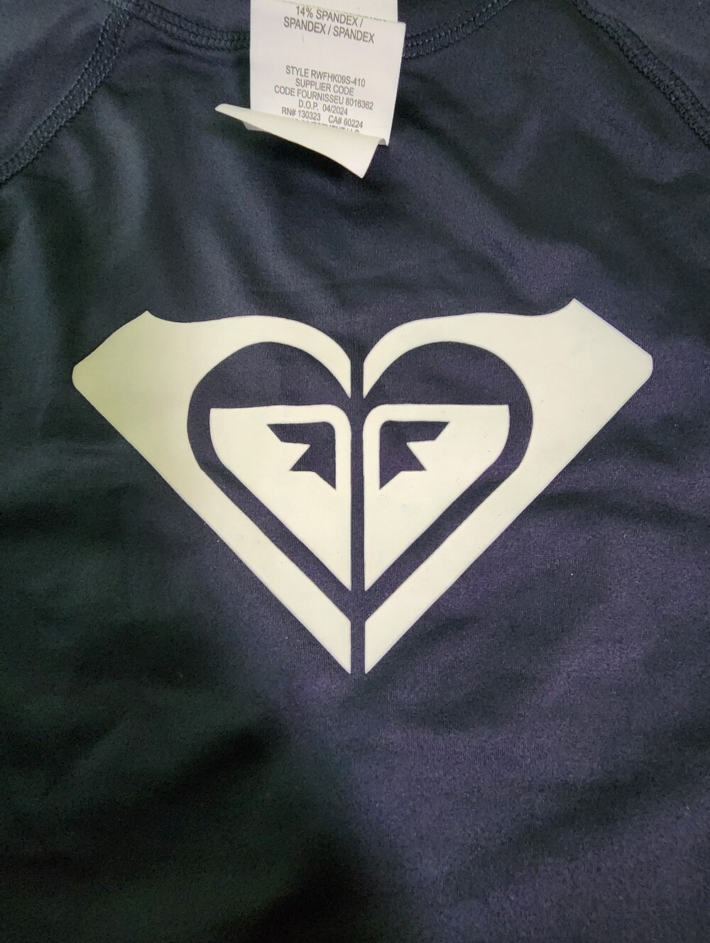 Roxy Navy Blue 3/4 Sleeve Logo Rash Guard Girls Kids Size M 8-10 NWT - Picture 6 of 8